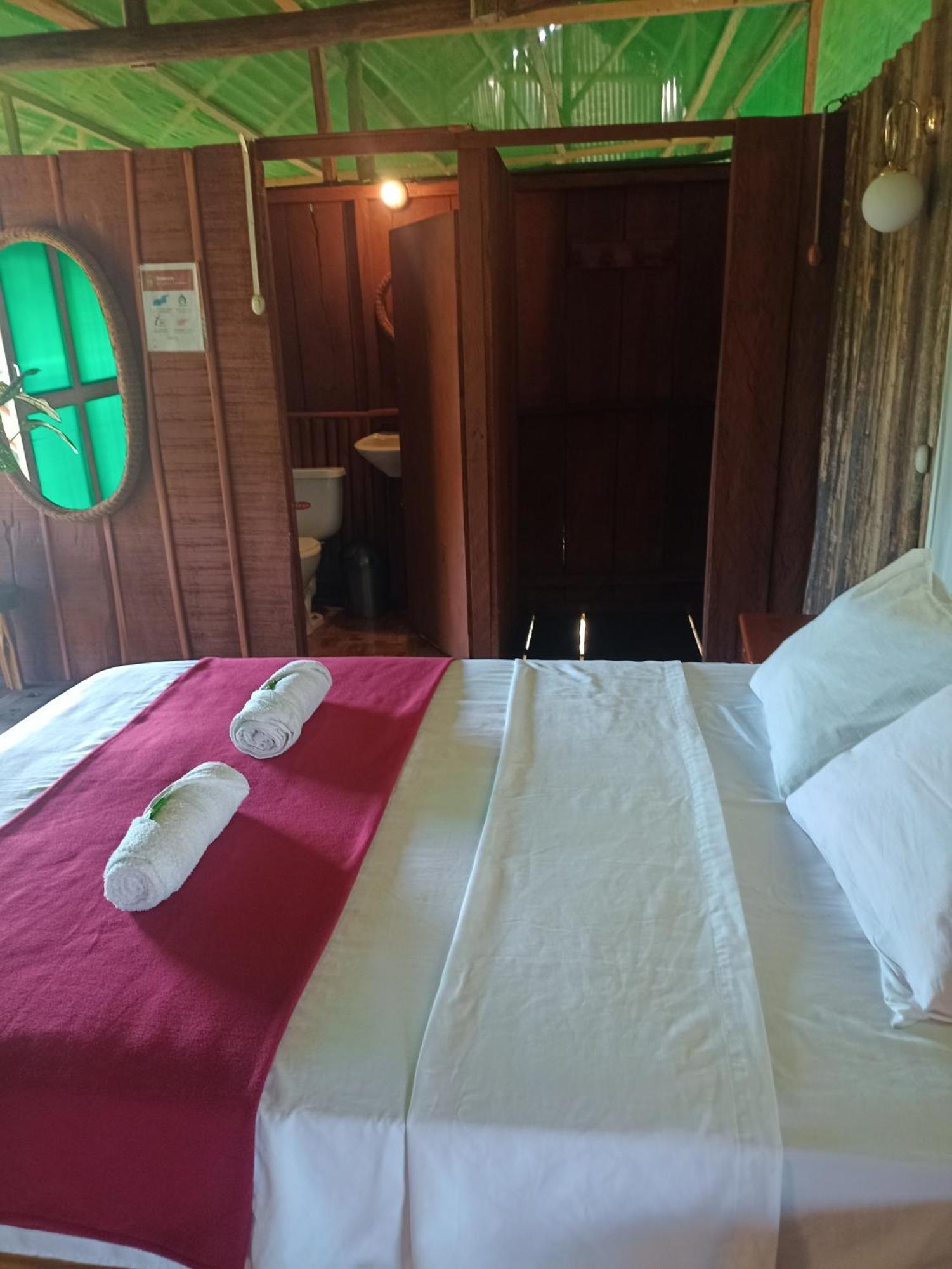 Casa Kukama Lodge Iquitos Extérieur photo